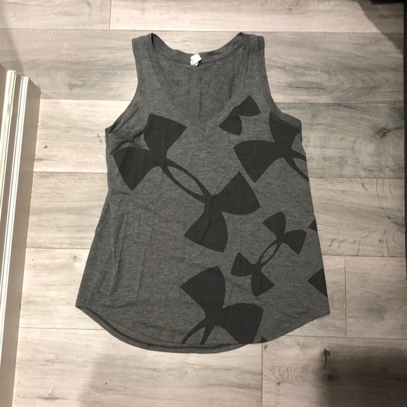 Underarmour Workout Tank Tops - Picture 2 of 3